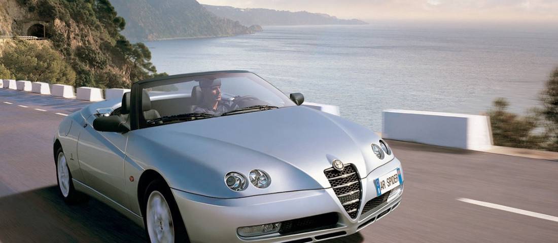 Alfa_Romeo-Spider-2003-1280-01-1100.jpg