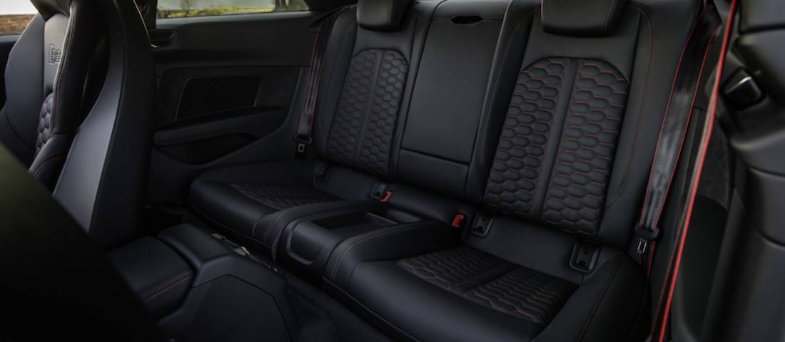 audi-rs5-backseats