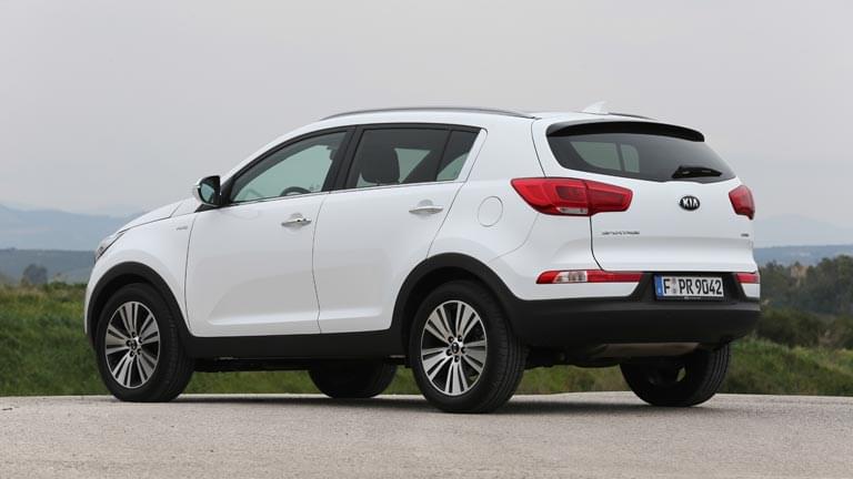 Kia Sportage Informazioni Tecniche Prezzo Allestimenti