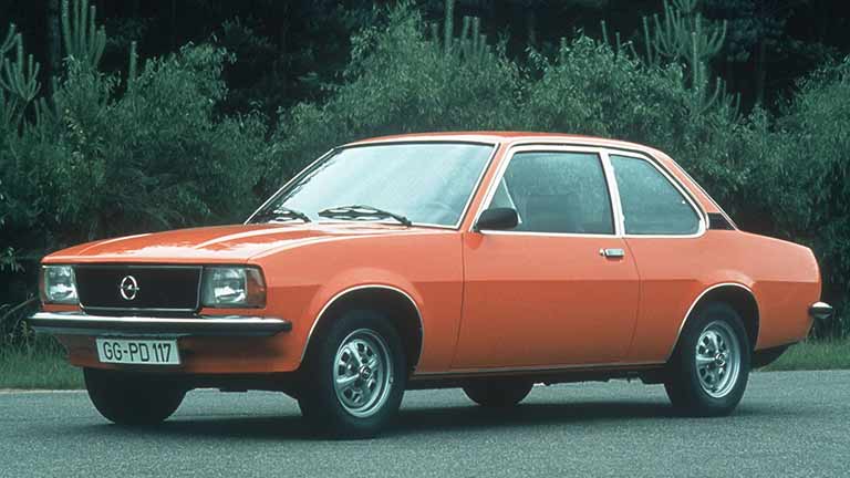 Opel Ascona Informazioni Tecniche Prezzo Allestimenti Autoscout24