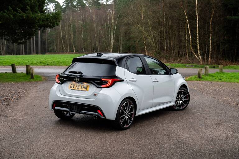 toyota yaris gr sport hybrid 27
