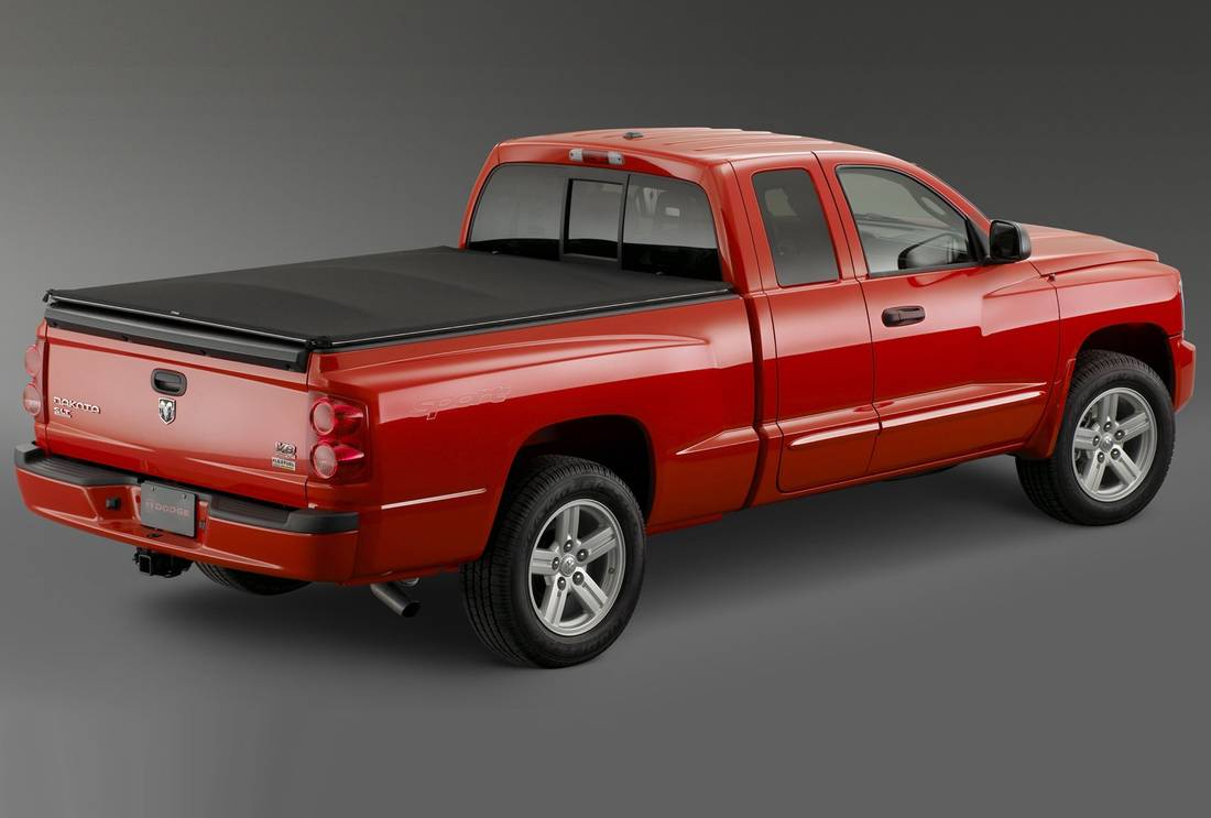 dodge-dakota-back