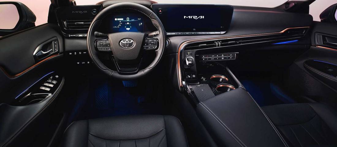 toyota-mirai-interieur