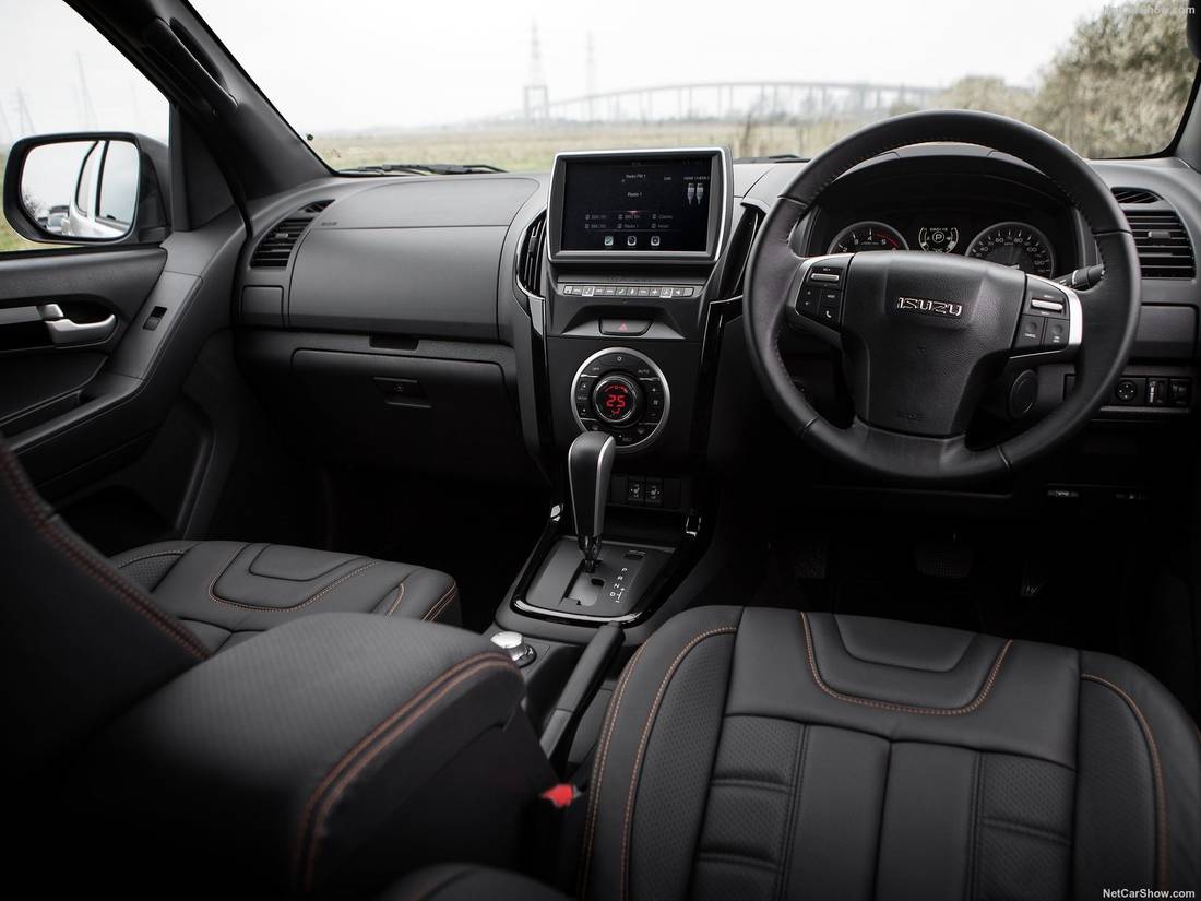 isuzu-d-max-interieur