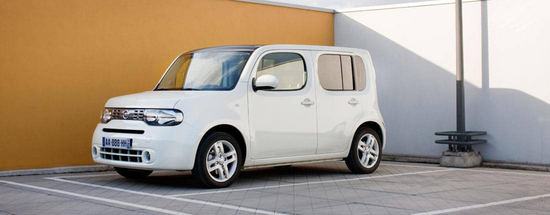 nissan-cube-side