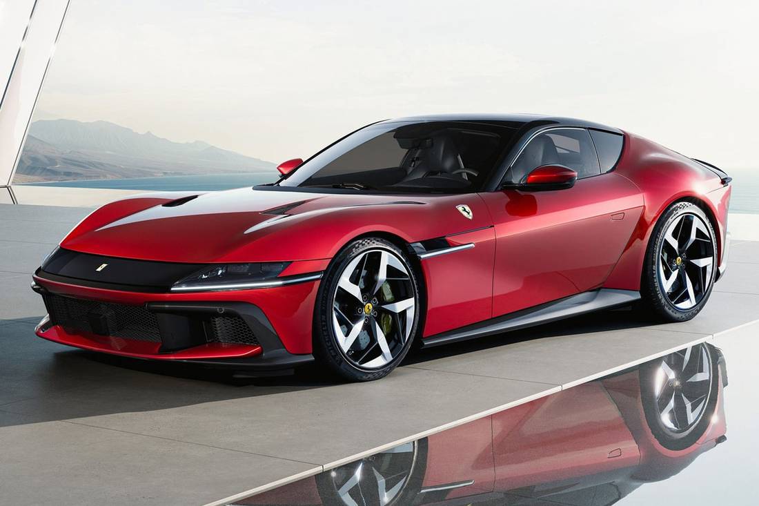 Ferrari-12Cilindri-2025-1600-01