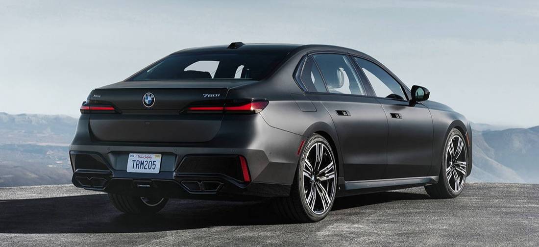 Nuevos BMW i7 y 760i 2022 (32)