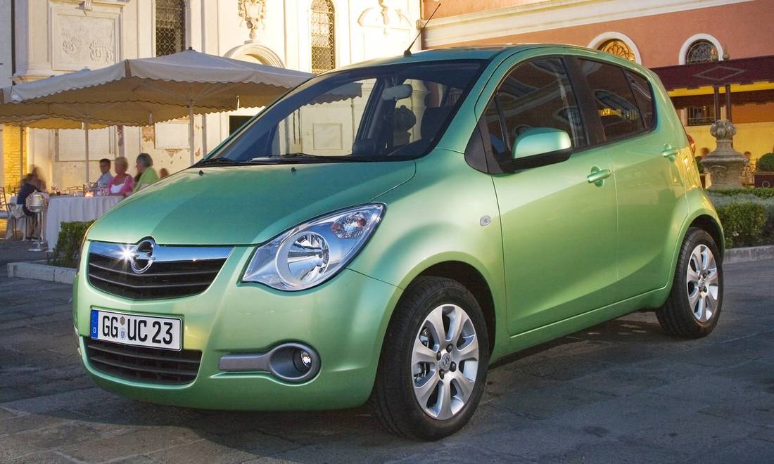 Opel Agila: dimensioni, interni, motori, prezzi e concorrenti