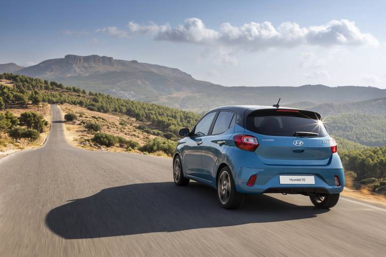  Per la piccola Hyundai i10 sono disponibili cinque anni di garanzia illimitata sulle auto nuove.