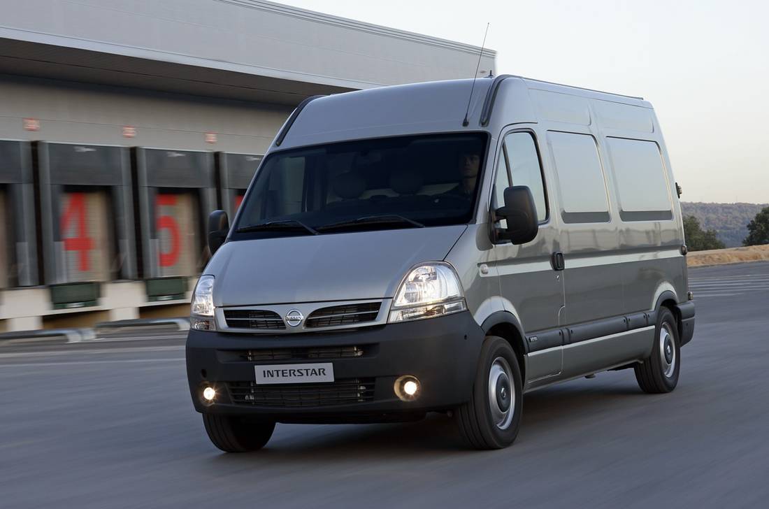 nissan-interstar-front