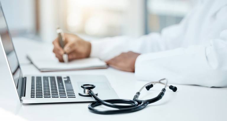 Visita medica rinnovo patente 