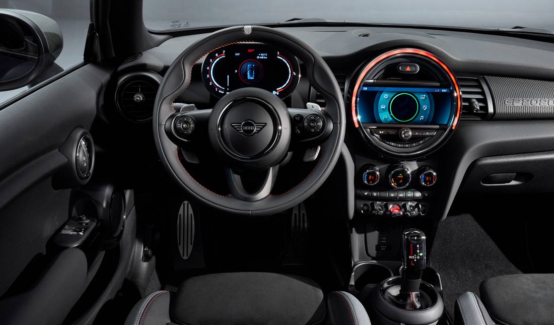 mini-john-cooper-works-gp-interior