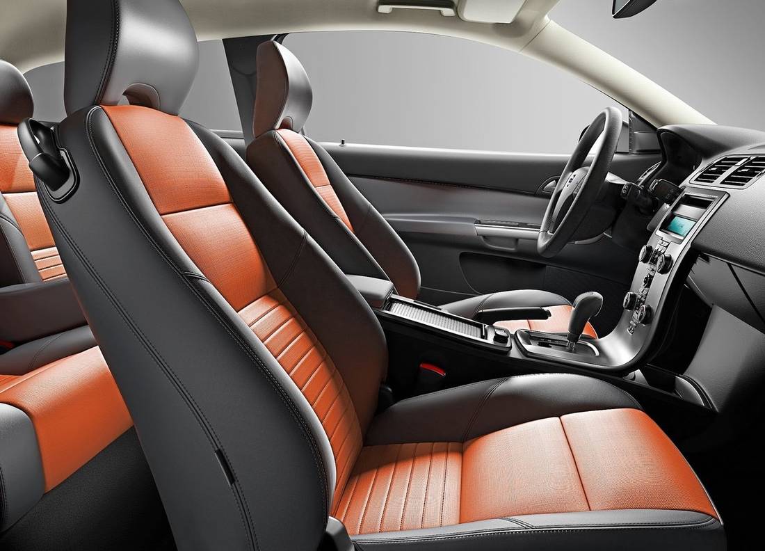 volvo-c30-seating 