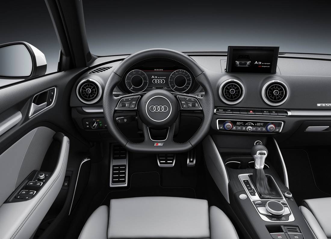 audi-a3-e-tron-interieur