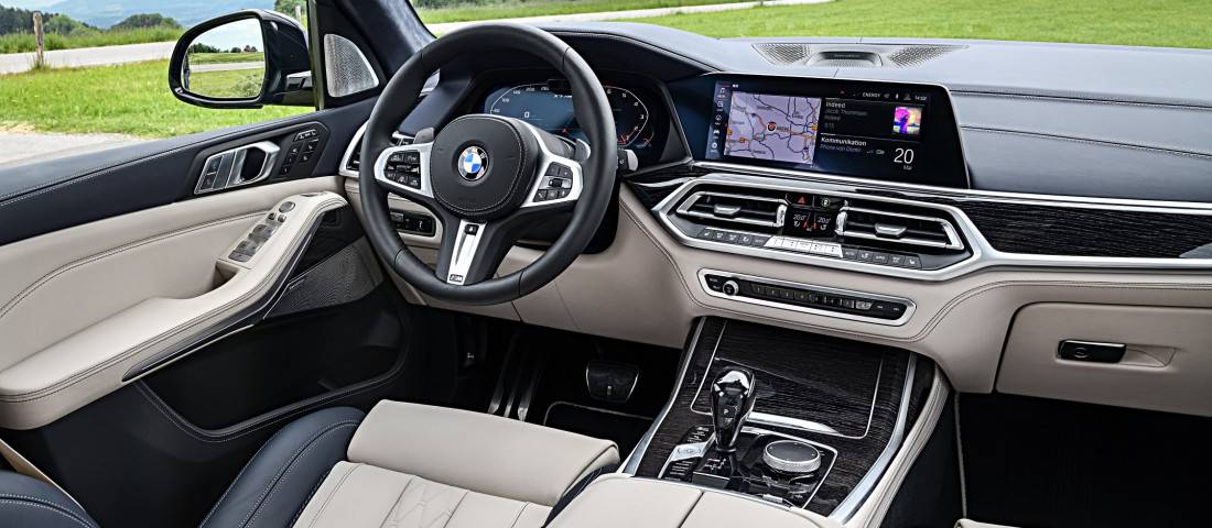 bmw-x7-interior