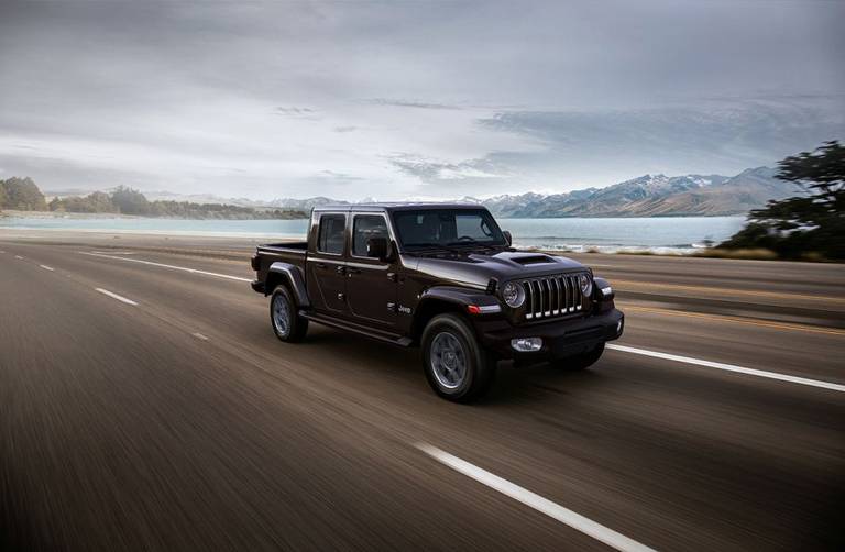 jeep gladiator overland nero vista trequarti