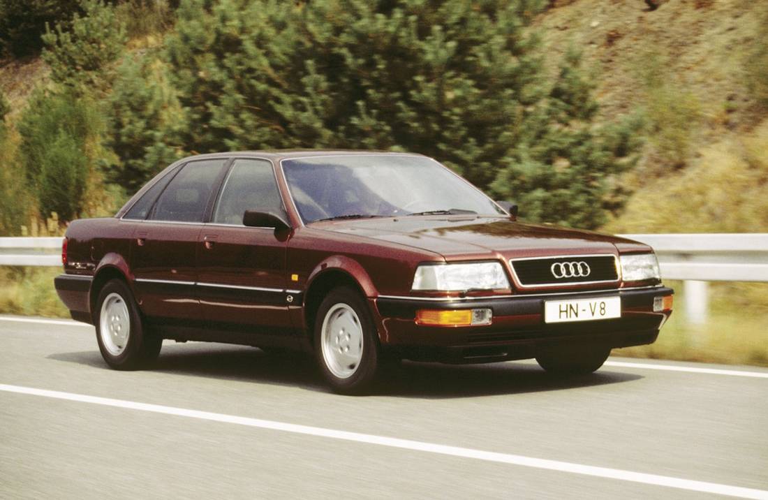 audi-v8-side