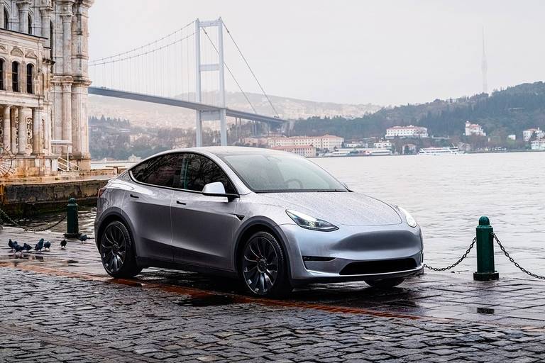 Tesla-Model Y-2021-1600-01