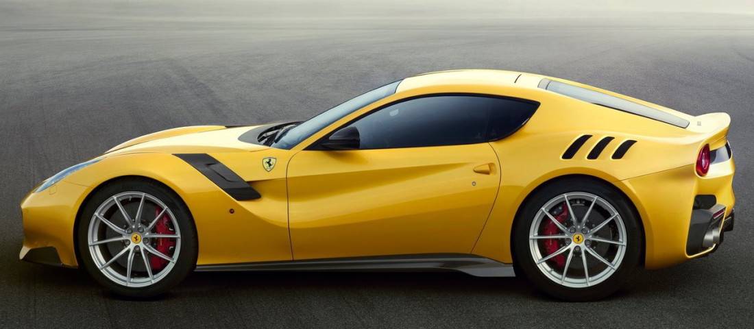 Ferrari-F12tdf-2016-1280-08-1100