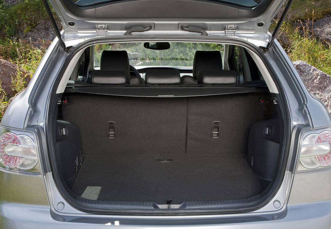 mazda-cx-7-trunk