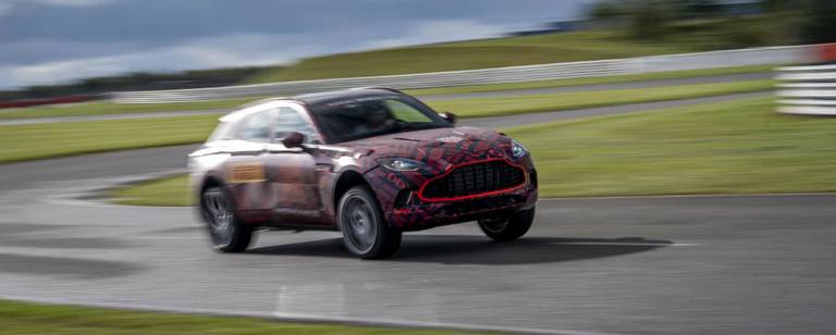 Suv Aston Martin DBX - Prototype - dinamica