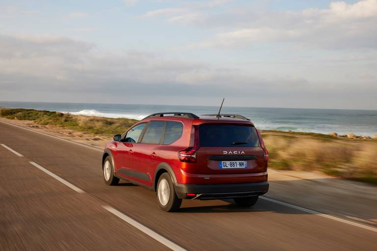 Dacia Jogger HYBRID 140 - Terracotta Brown