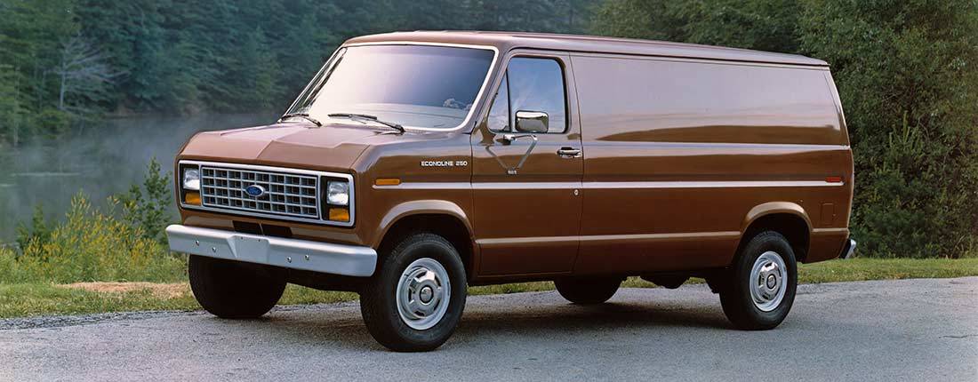 ford-econoline-l-03