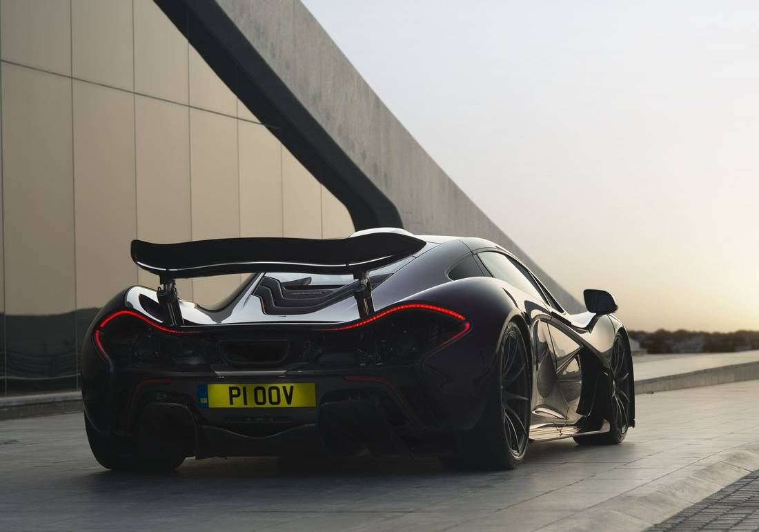 mclaren-p1-back