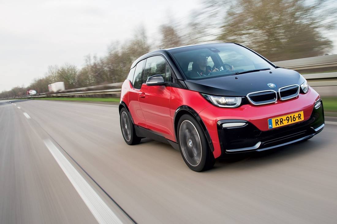 bmw-i3s-rood-2023-1