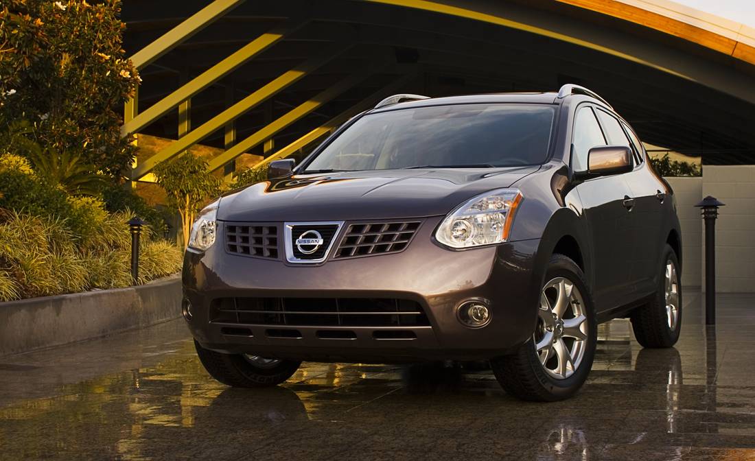 nissan-rogue-front