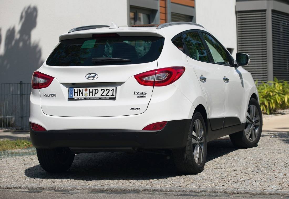 hyundai-ix35-back