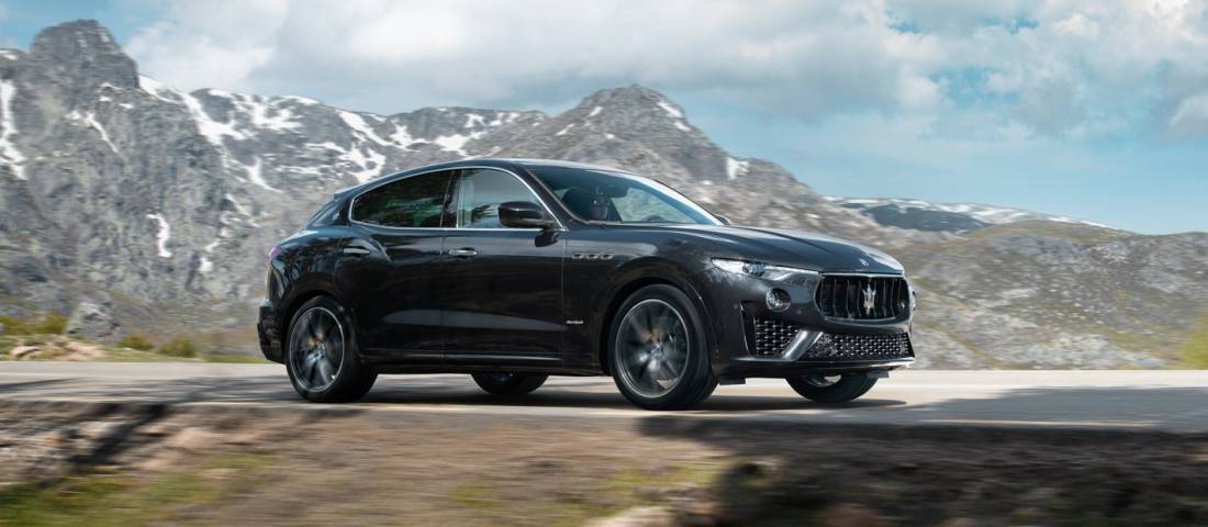 maserati-levante-s-q4-granlusso-side-1100.jpeg