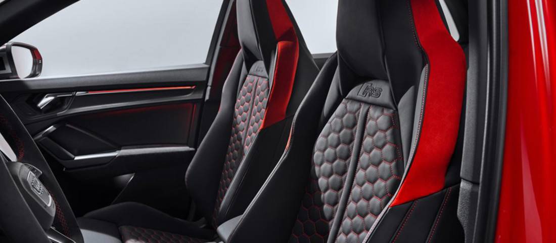 Audi-RS-Q3-Seating