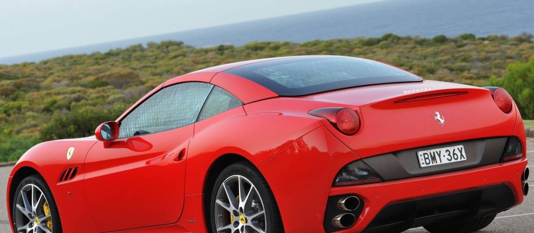 Ferrari_California_Seitenansicht-1100