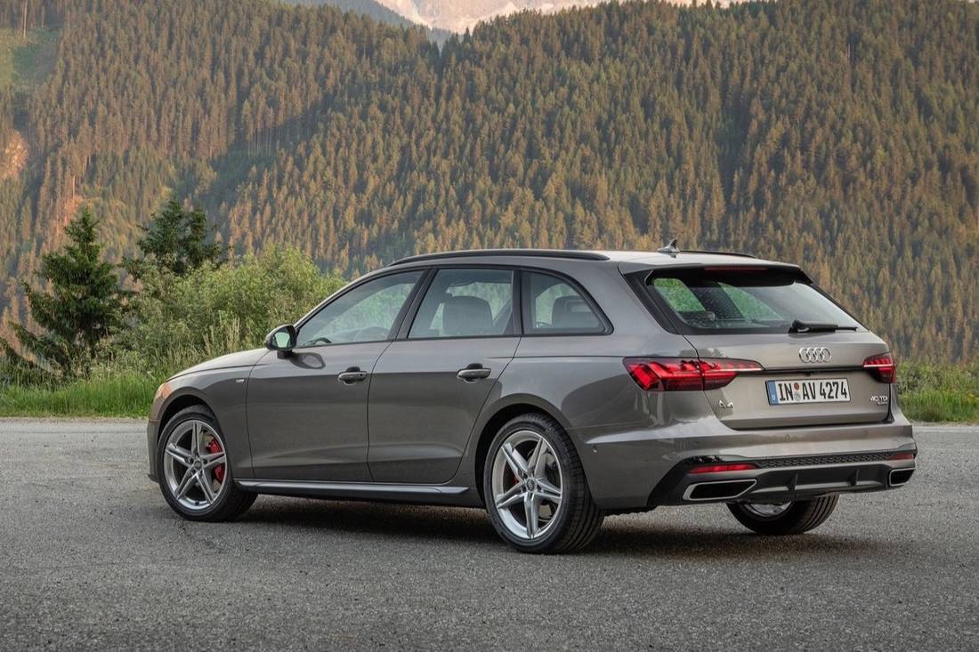 Audi-A4-Avant-Back