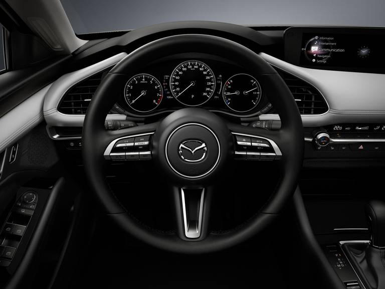 2022-mazda3-volante