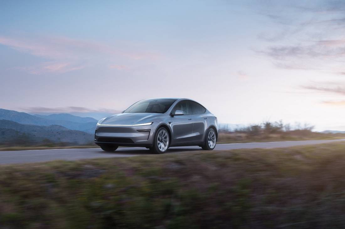 Recensione Tesla Model Y: com’è fatta, pro e contro