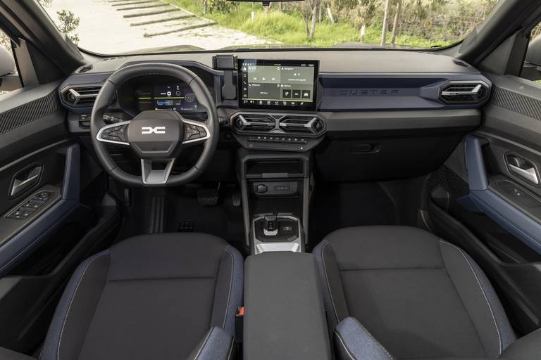 dacia duster hybrid journey 236