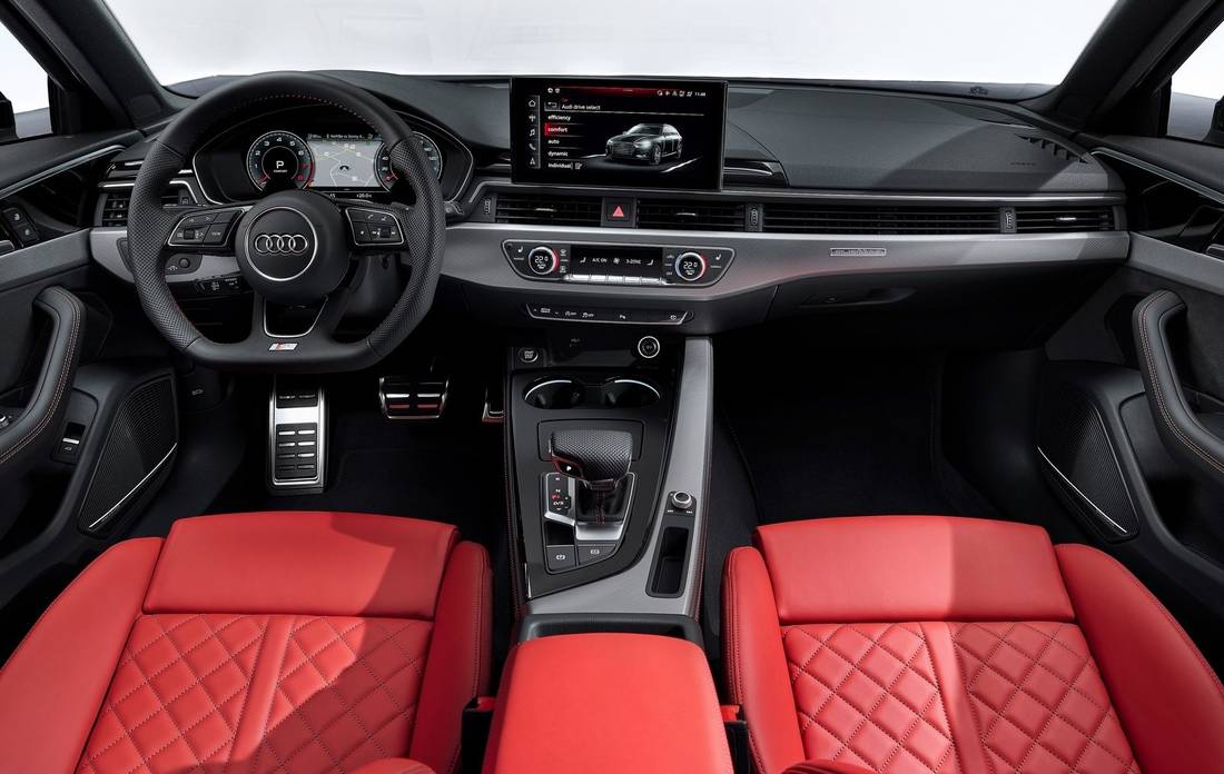 audi-a4-avant-interior