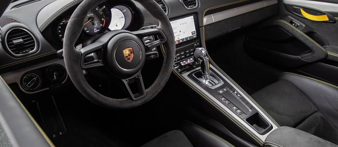 porsche-718-cayman-interieur