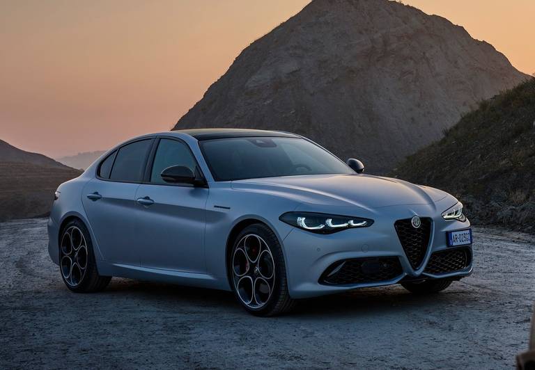 alfa-romeo-giulia-front