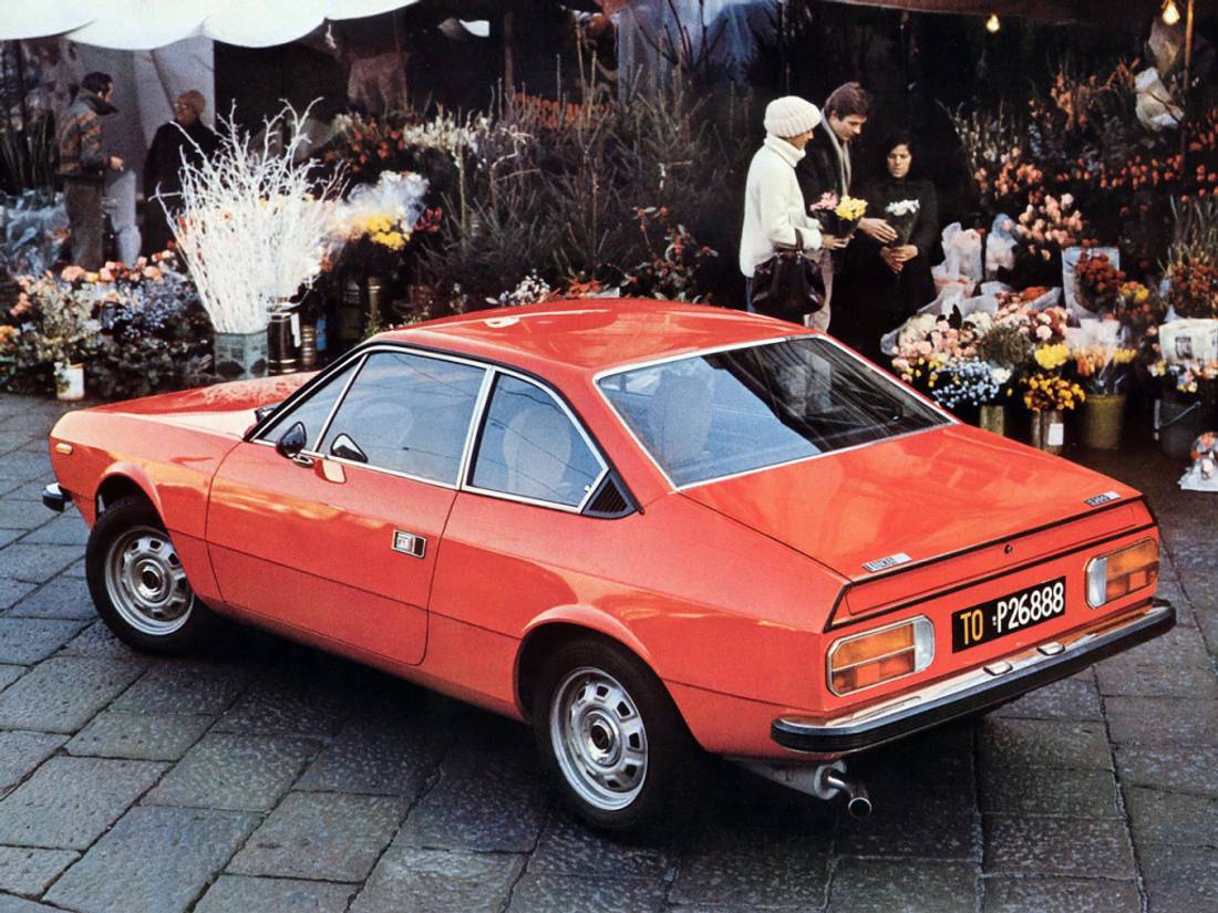 lancia beta coupe 1300 rear