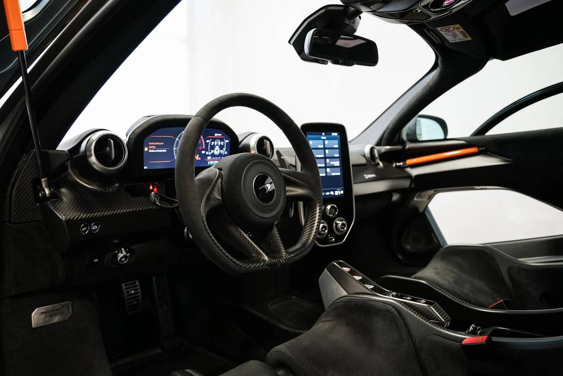 McLaren-Senna-X-interior (2)