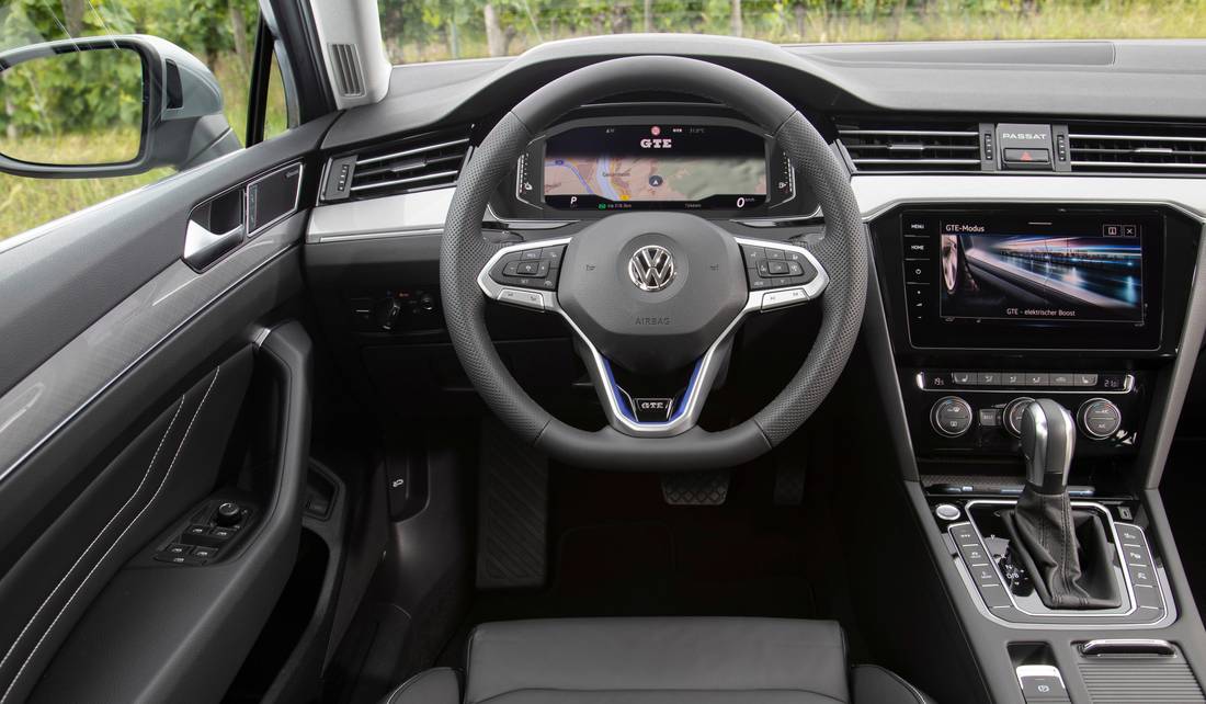 vw-passat-variant-interior