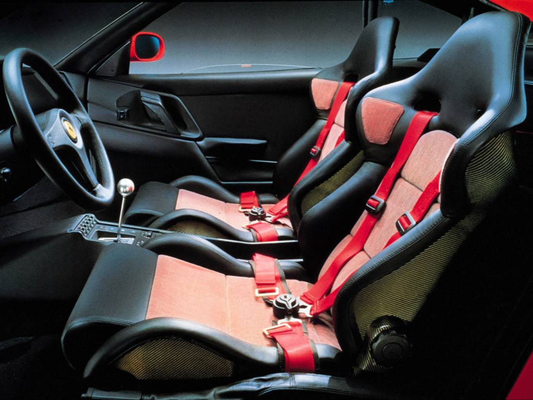 ferrari-f355-seats