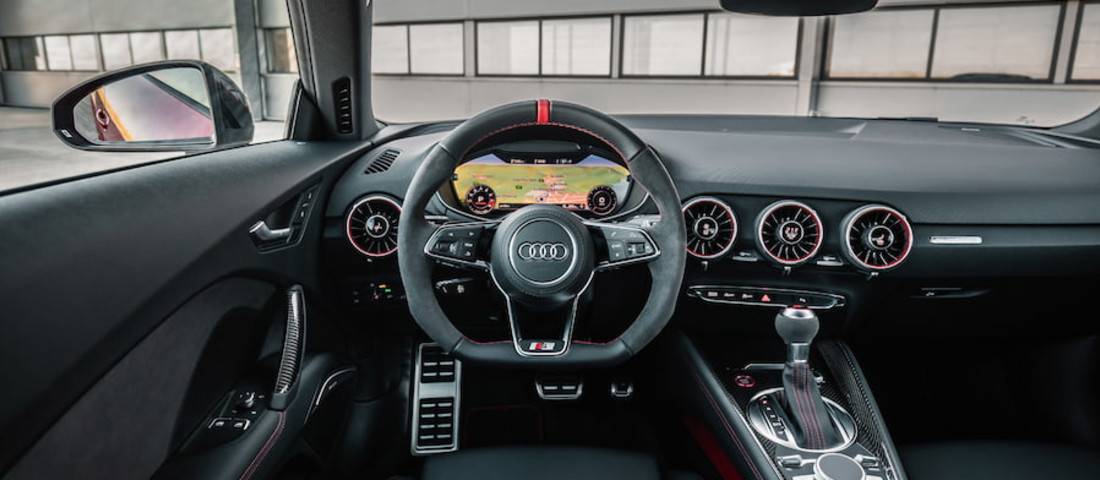 audi-tts-8s-interior.jpg