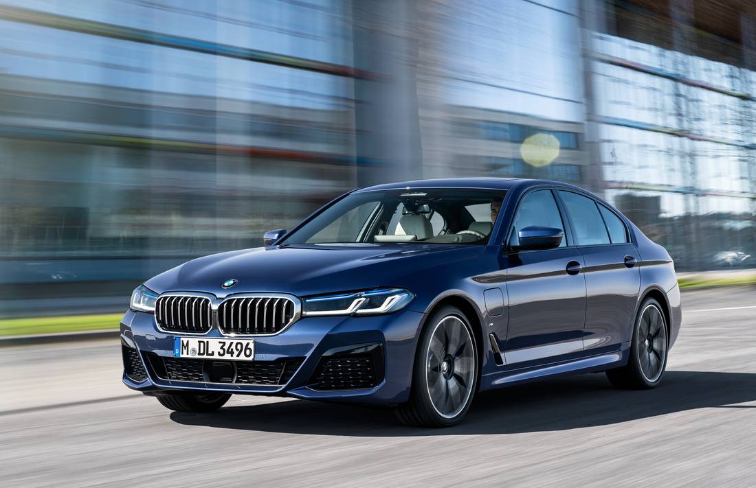  BMW dimensiones, interiores, motores, precios y competidores