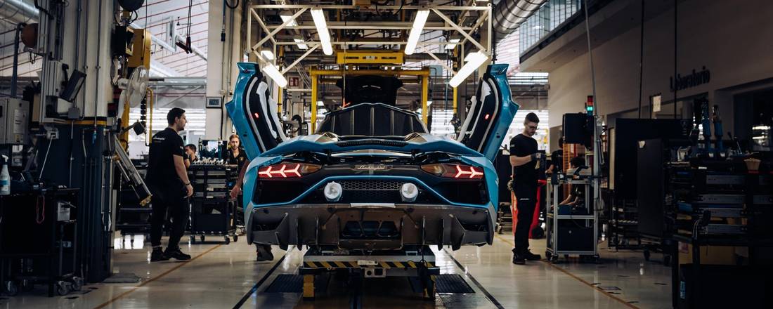 Automobili Lamborghini termina la produzione dell’Aventador 2