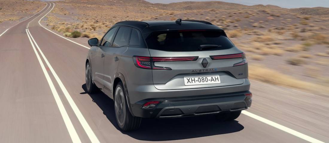 Renault Austral, l'ibrido che vuole andare come un diesel