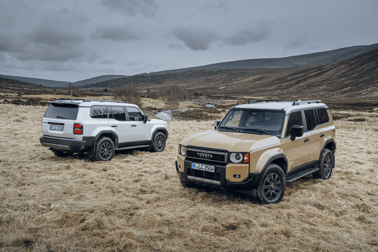 2024-landcruiser-mte-combo-0011